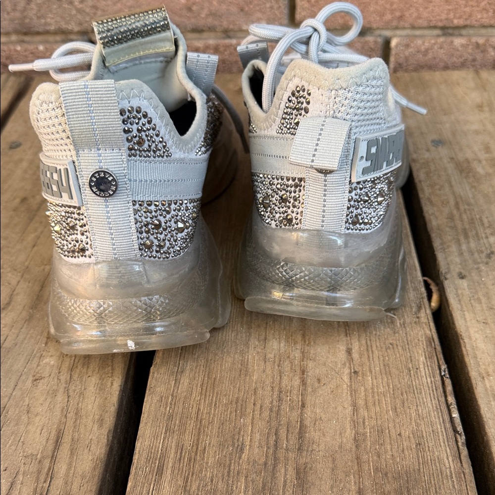 Steve Madden SM NY90 Gray Sneakers Size Women's 8.5 - Picture 5 of 8